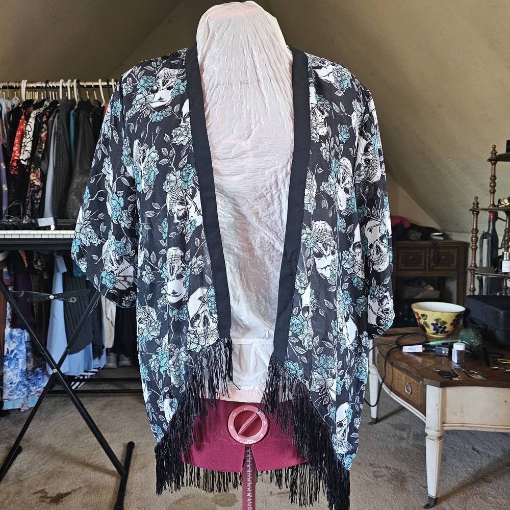 Hot Topic Black and Teal Skull Floral Cape